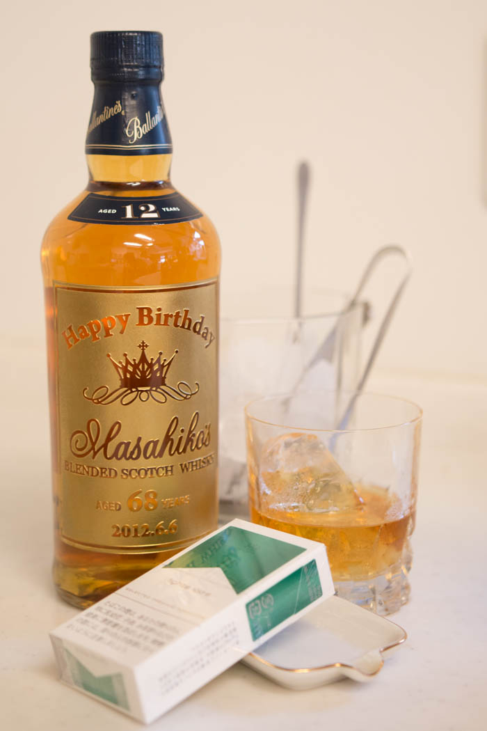 ◇注目! バランタイン 30年 700ml 40％ 箱 スコッチ : バランタイン 30年 木箱入り 40度 700ml [並行輸入品